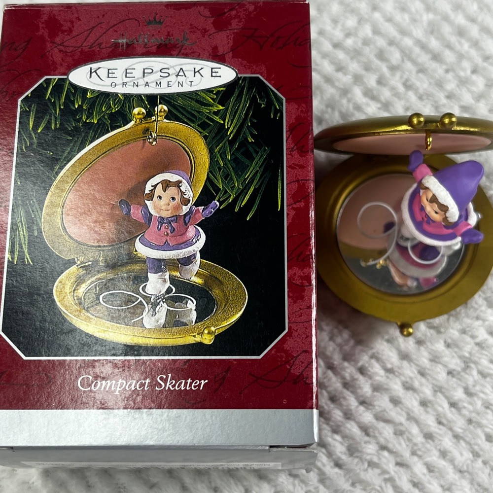 Hallmark‎ Keepsake Ornament Compact Skater Christmas Reflections Dated 1998